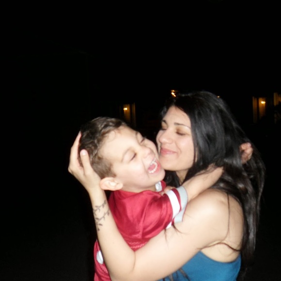 Meet your Posher, Luciana - Picture 1 of 1